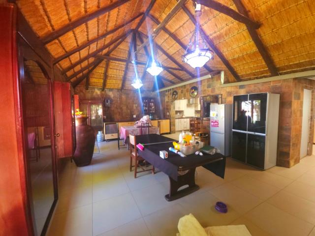 To Let 4 Bedroom Property for Rent in Hartbeespoort Rural North West